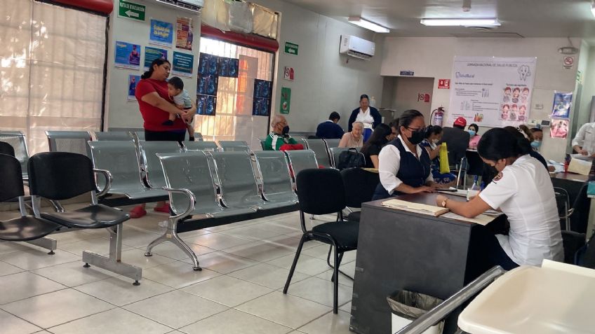 Cajemenses acuden poco a poco a aplicarse vacuna contra el Covid-19 y la Influenza