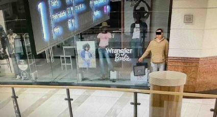 Hombre finge ser un maniquí por 5 horas para robar un centro comercial; nadie notó su presencia
