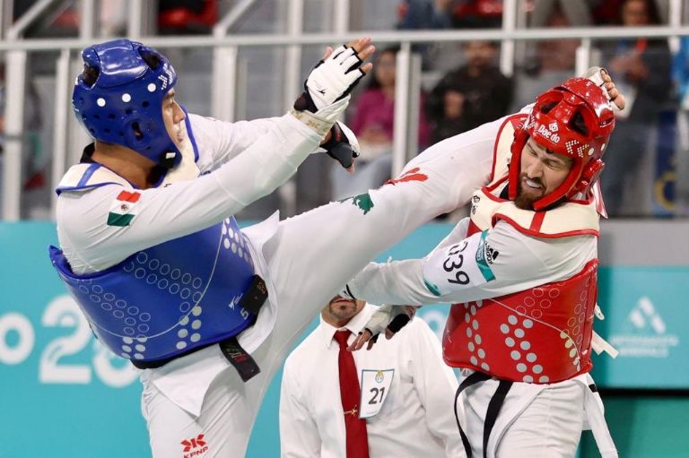 Carlos Sansores responde y conquista nuevo oro para México en taekwondo en Santiago 2023