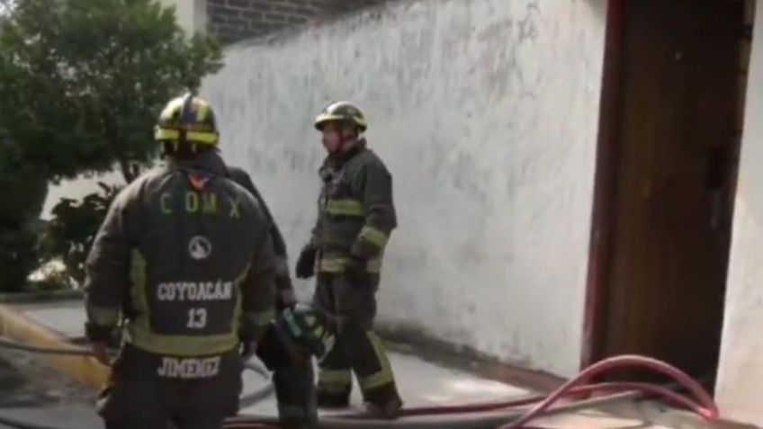Terrible final: Abuelito muere calcinado tras incendio en Coyoacán; su sobrino sobrevive