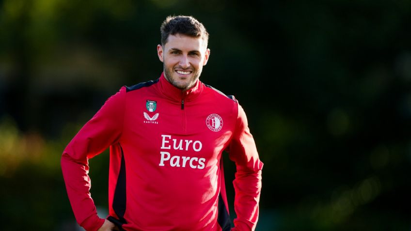 Santiago Giménez podría debutar en Champions League, confirma DT del Feyenoord