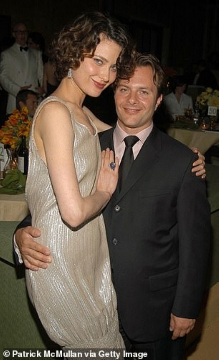 Ivan Bart y Shalom Harlow