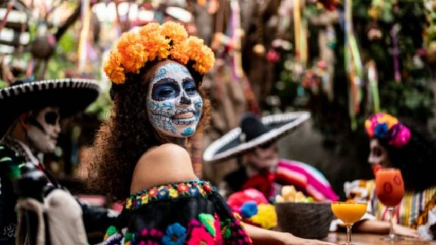 Maquillaje de 'La Catrina' en 5 sencillos pasos; sigue nuestro tutorial para este Día de Muertos
