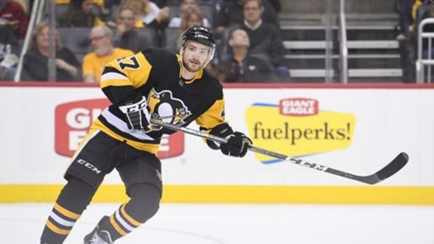 Muerte de jugador de hockey Adam Johnson da un giro y es investigada por la policía