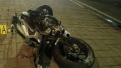 Imágenes fuertes: Motociclista muere tras caer y derrapar varios metros en Viaducto