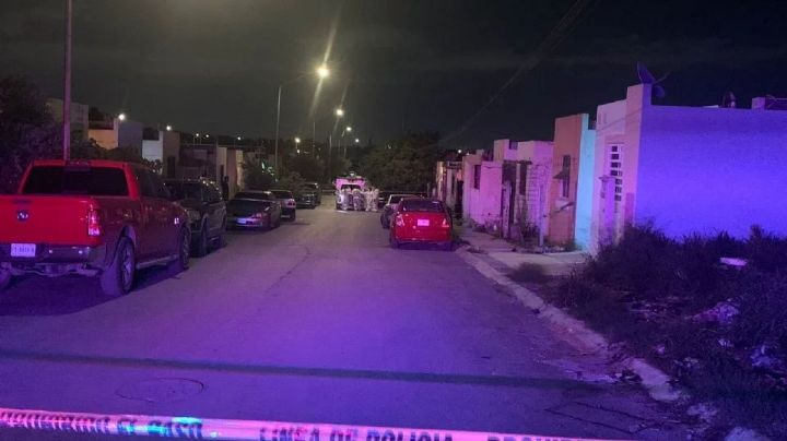Dos hombres y una mujer son asesinados a balazos arriba de un automóvil en Nuevo León