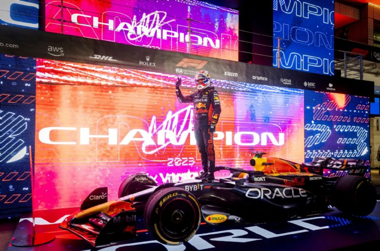 Max Verstappen se proclama tricampeón de la Fórmula 1 tras la carrera sprint de Qatar