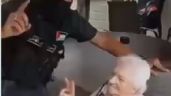 VIDEO: En guerra de Israel, Hamás captura a anciana; la obliga a posar con ametralladora
