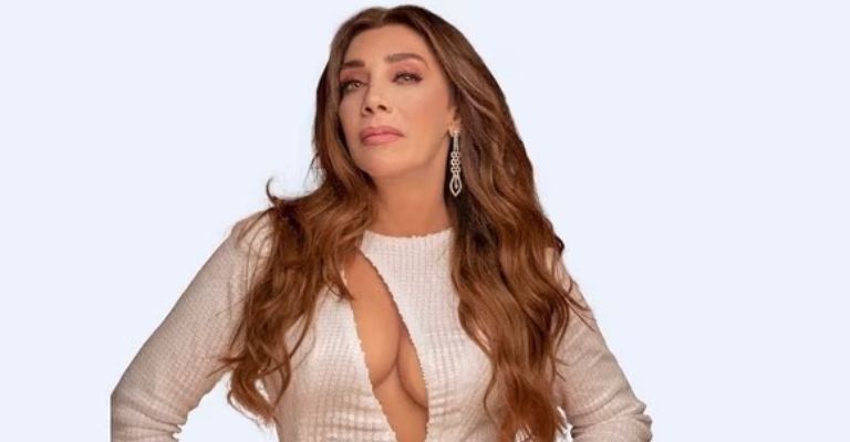 Cynthia Klitbo es detenida por oficiales en aparente estado de ebriedad se libraría amenazándolos