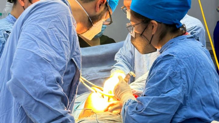 CDMX envía equipo de médicos especialistas para atender a damnificados por 'Otis'