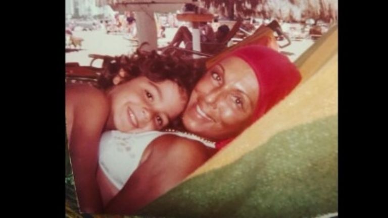 Jaime Camil y su abuela