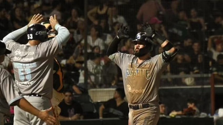 ¡La ley del ex! Con batazos de Orlando Piña, los Algodoneros superan a los Yaquis de Obregón