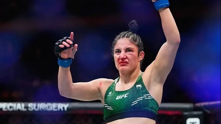 La mexicana Loopy Godínez hace historia en UFC 295 con cuatro triunfos en un año