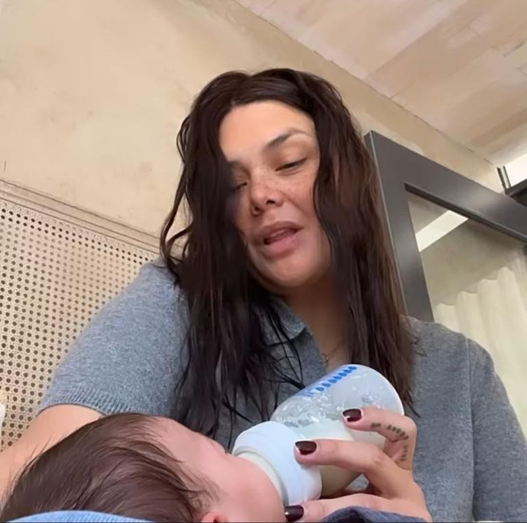 Yuridia y su hijo Benicio