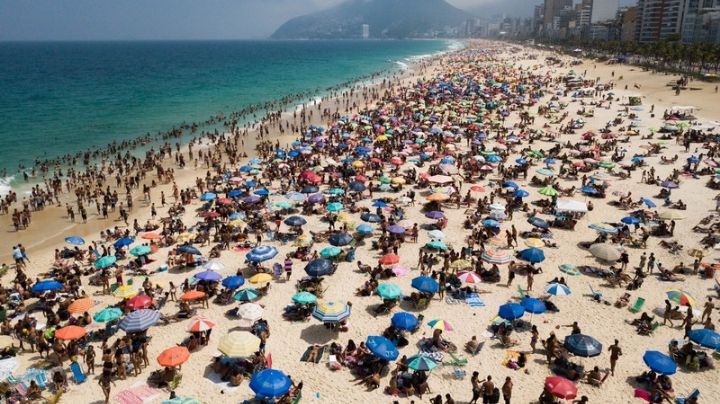 Temperaturas récord en Brasil ahogan a la gente; alcanzan sensación térmica de 58 grados