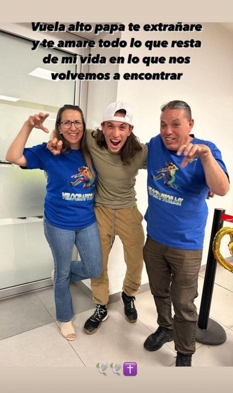 Andrés Fierro despide a su papá