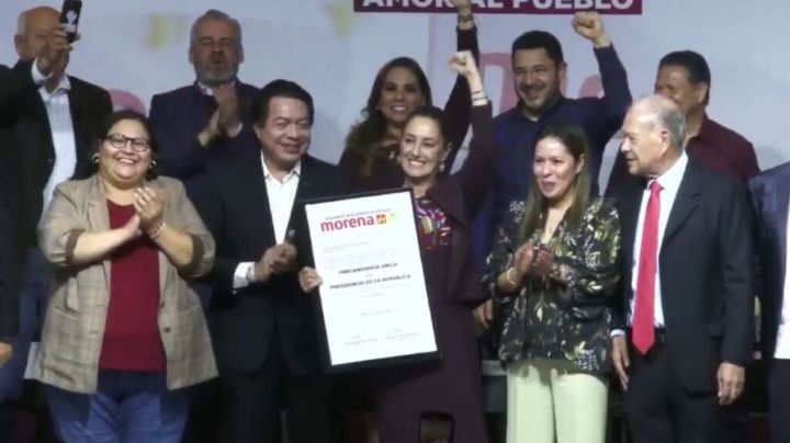 Claudia Sheinbaum ya es precandidata de Morena a la presidencia; firma en el WTC, en CDMX