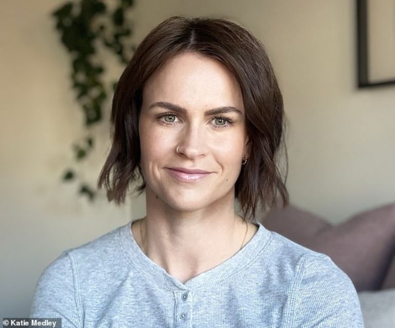 Katie Medley, de 35 años, criticó a la religión mormona por no tomar medidas contra un médico y líder eclesiástico que presuntamente abusó sexualmente de ella y de otras 200 mujeres