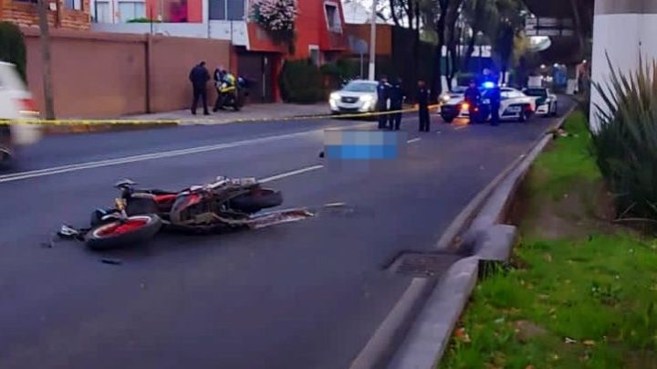Accidente mortal: Motociclista fallece al impactarse en la Supervía Poniente, en CDMX