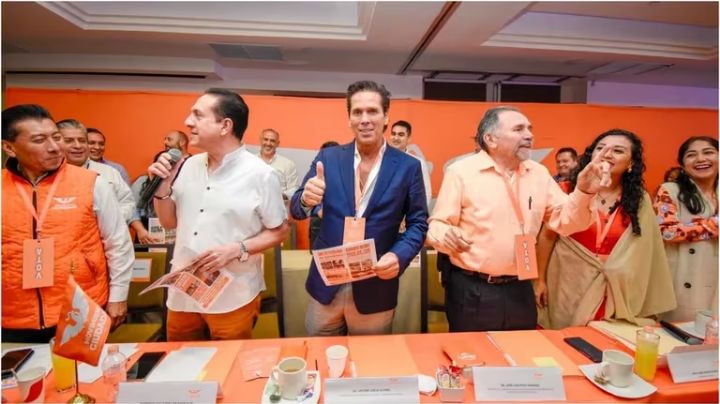 Roberto Palazuelos busca un lugar en el Senado de la República como candidato de MC