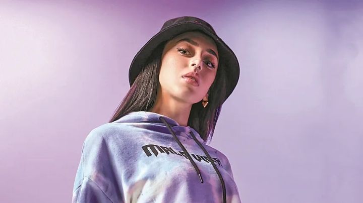 ¿Cuánto mide Nicki Nicole? Reportero se tuvo que arrodillar para poder alcanzar a la rapera