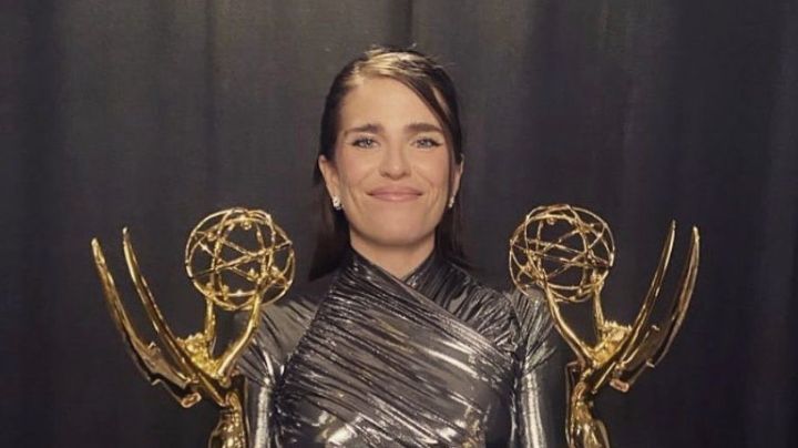 Karla Souza deslumbra en los premios Emmy llevándose galardón y revelando su 3er embarazo