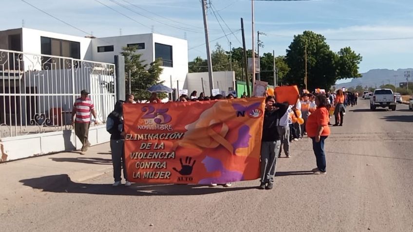 Ciudad Obregón: Estudiantes de la Técnica 70 se manifiestan contra la violencia a la mujer