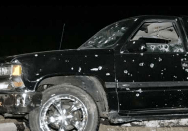 El auto donde fue asesinado Valentín Elizalde