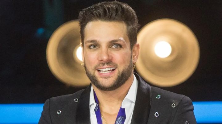 Nicola Porcella se encuentra a fans y las sorprende al darles 'ride' en su camioneta