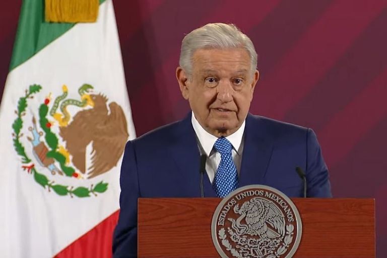 AMLO defiende a Vicente Fox