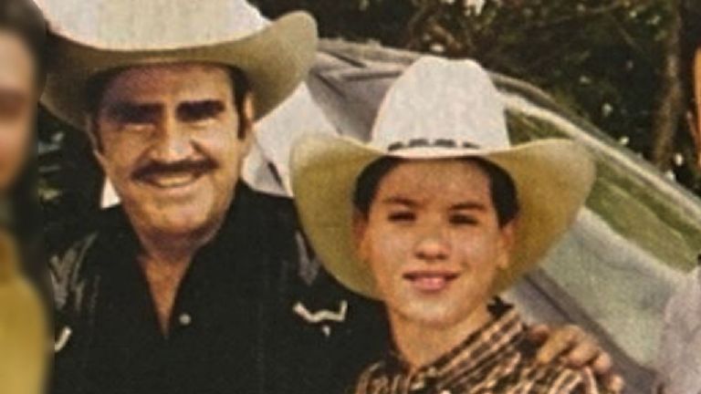Reportan que hijo de Vicente Fernández habría intentado quitarse la vida