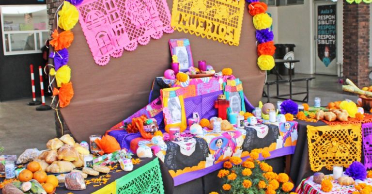 Altar de Muertos en Colegio Venecia 