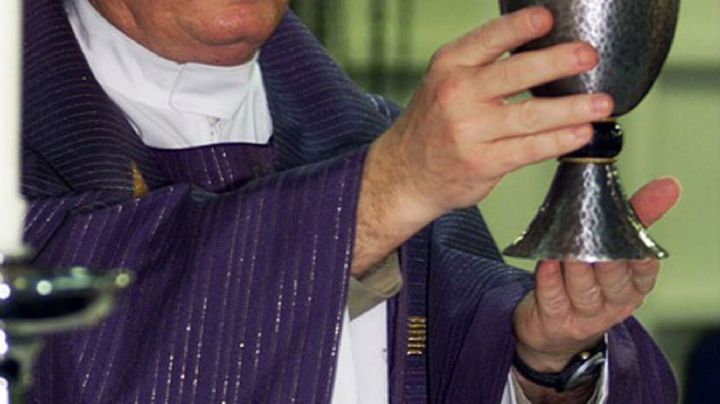 Alertan sobre sacerdotes impostores en Ecatepec; ofrecen bendiciones falsas