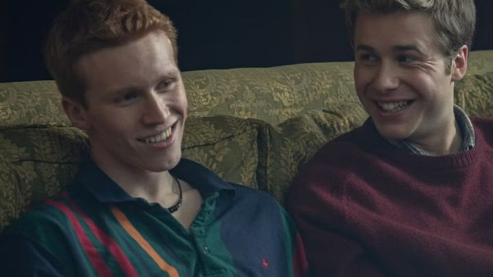 'The Crown' revela un nuevo póster que se enfoca en el príncipe William y Kate Middleton