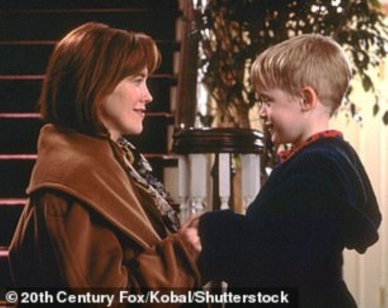 Macaulay Culkin y Catherine O'Hara