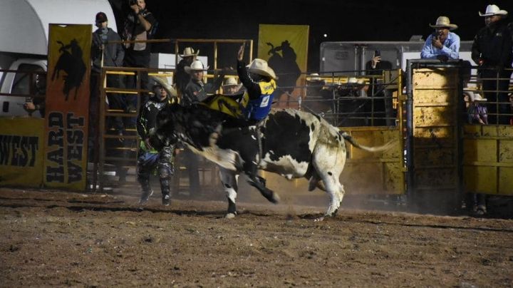 Alcalde destruye el campo de fútbol para realizar un rodeo en Navojoa