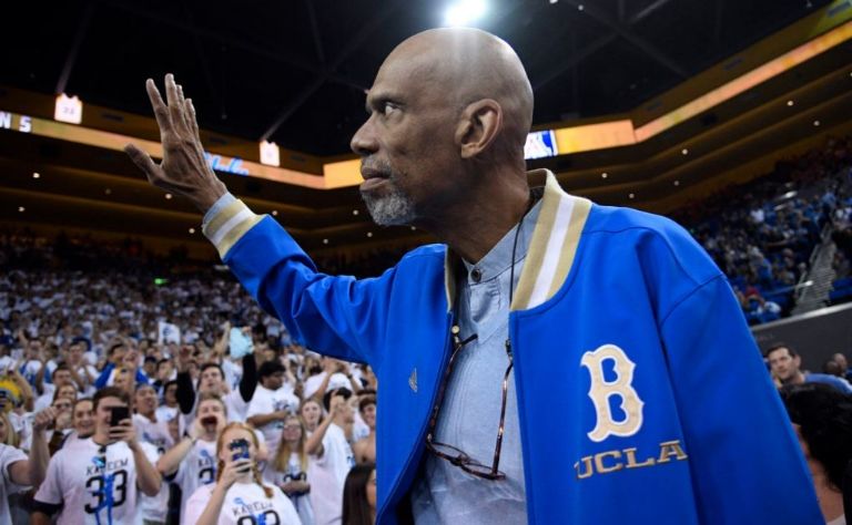 Kareem Abdul-Jabbar es hospitalizado en Los Ángeles tras sufrir fuerte caída 
