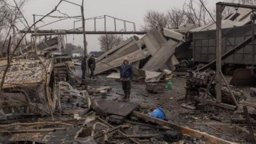 Rusia y Ucrania realizan ataques con drones en Crimea y Kiev; dañan viviendas