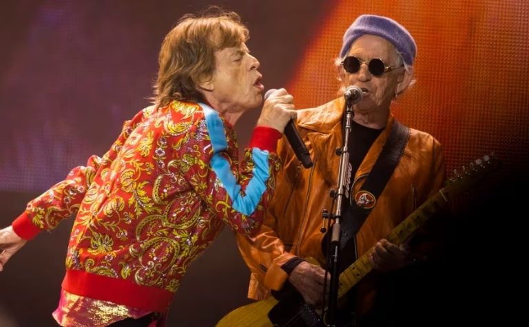 Keith Richards Cumple 80: Las Historias Más Increíbles y Desaforadas del Más Salvaje Guitarrista del Rock