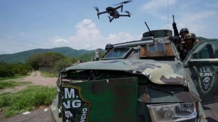 En Michoacán reportan enfrentamientos armados y ataques con drones; hay un oficial herido