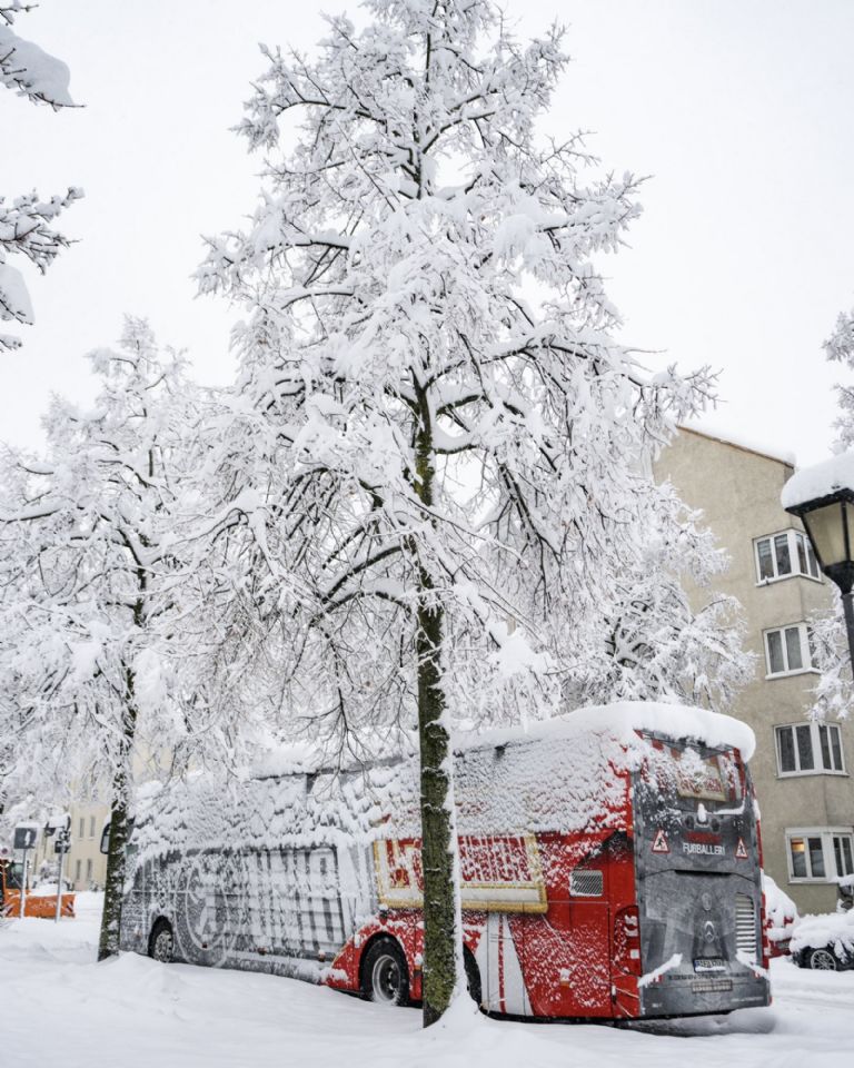 FOTOS: Por fuerte nevada aplazan partido entre Bayern Munich y Unión Berlín en Bundesliga