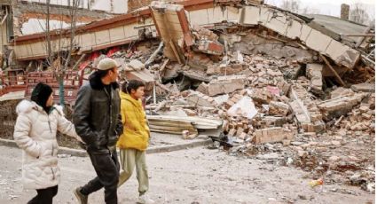 Sube a 131 el número de muertos tras terremoto en China; heridos serían cerca de mil