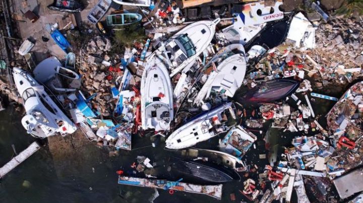 AMLO: Suman 52 muertos y 32 desaparecidos tras huracán 'Otis' en Guerrero, confirman