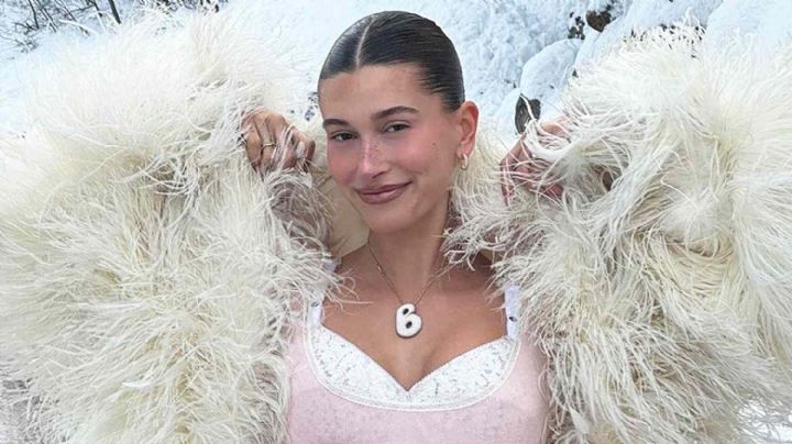 (FOTO) Hailey Bieber muestra su nuevo tatuaje en Instagram: Un sutil lazo en la mano derecha