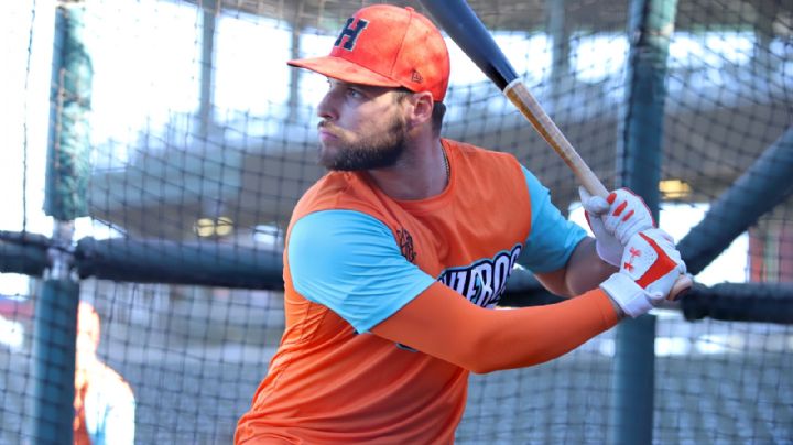 Pelotero mexicano de los Naranjeros de Hermosillo firma con los Yankees de Nueva York