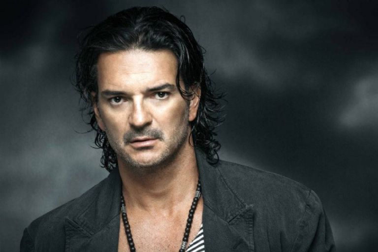 Ricardo Arjona es vetado de Televisa/Univisión