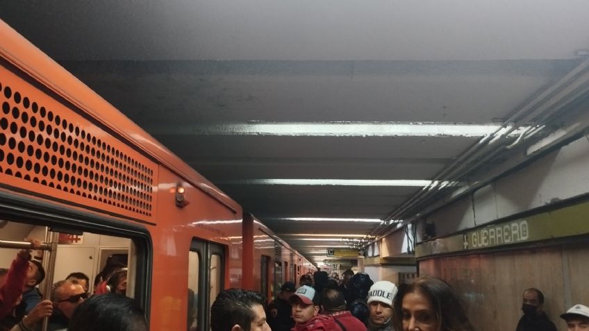 Caos en el Metro de la CDMX: Desalojan a usuarios de varias líneas; usuarios reclaman