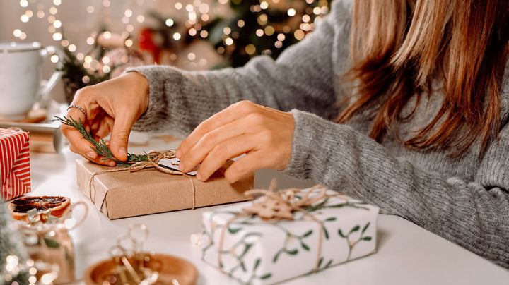 Errores al dar regalos de Navidad; el destinatario podría sentirse muy incómodo