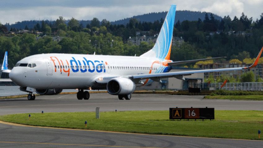 'Detienen' un avión con 300 pasajeros indios; hay sospecha de trata de personas