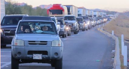 ¡Precaución! Previo a Navidad, reportan largas filas en la Carretera Internacional de Sonora